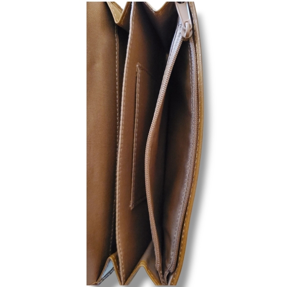 NWT Hobo Rubie Distressed Leather Crossbody Bag - Picture 7 of 11